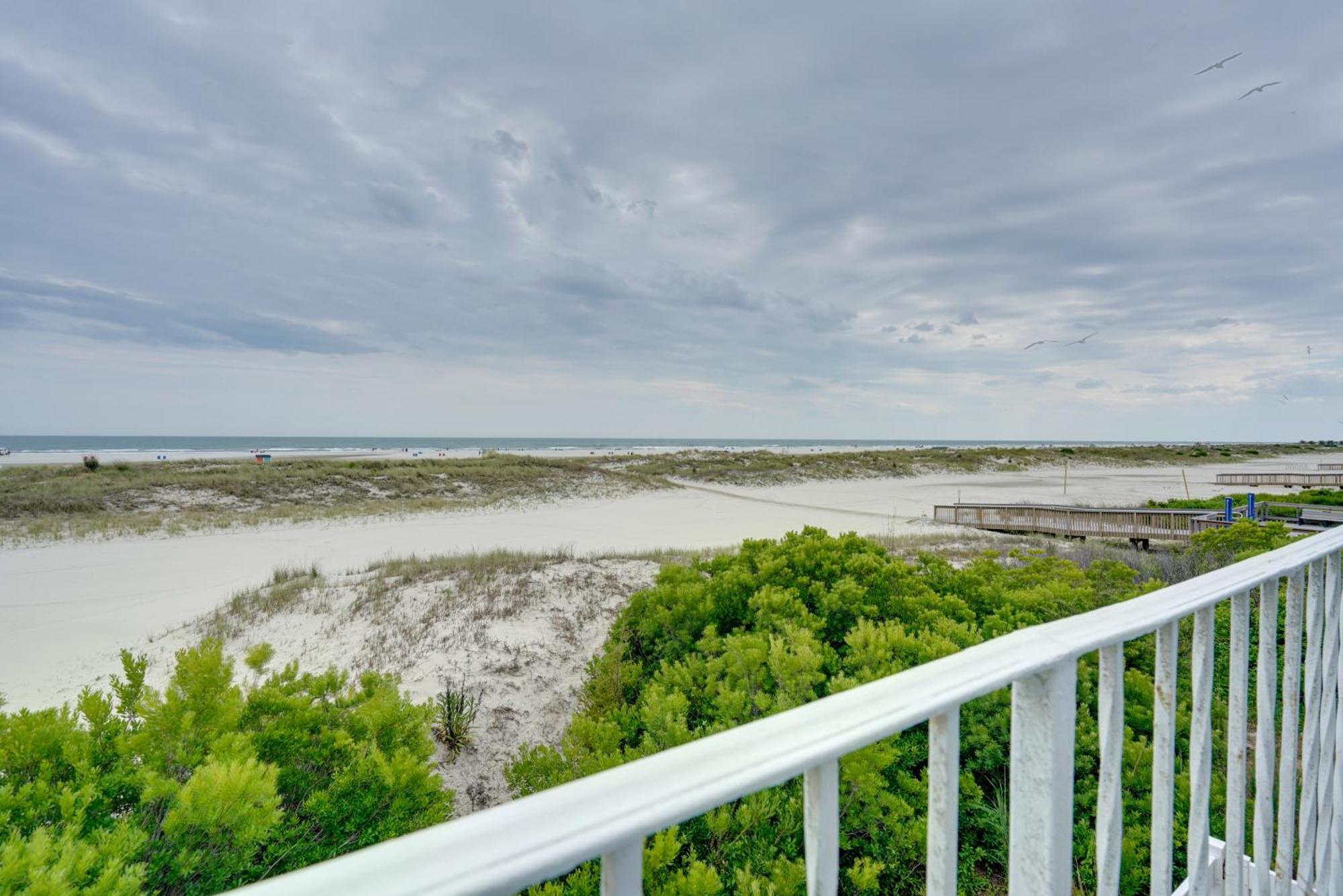 Cozy Oceanfront Condo With Pool And Beach Access! Wildwood Crest Exterior photo